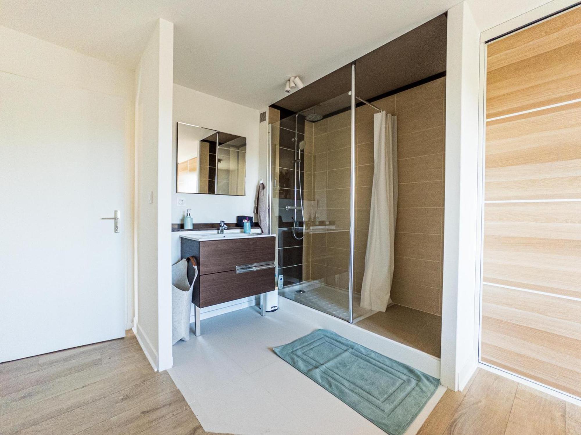 Appartement De Standing - Parking Prive Gex Luaran gambar